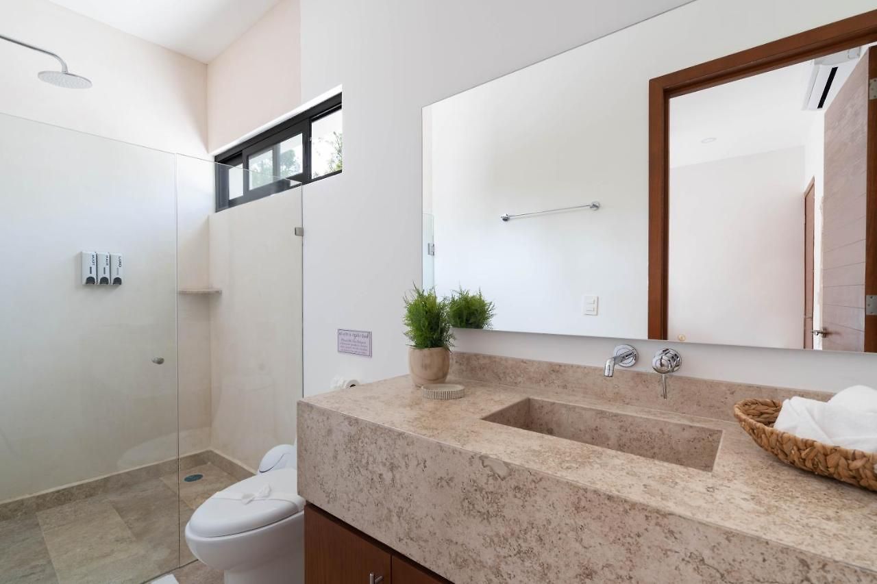 Cozy 3 Bedrooms Townhome-centrally Located-gated-wifi