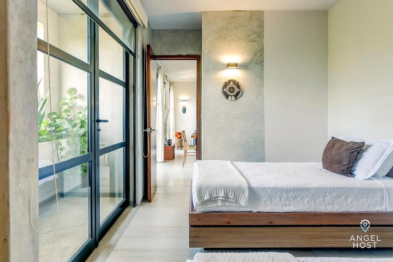 Chic In The Heart Of By Stella Tulum