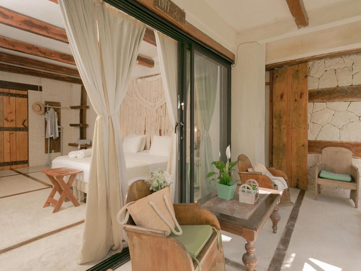 La Casa De Mia