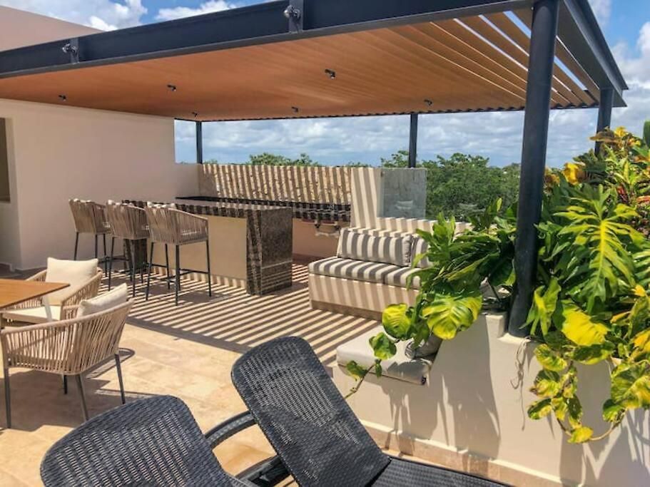 Сasa de vacaciones Exclusive Building Infinity Pool And Gym Restaurants And Bar District Nearby