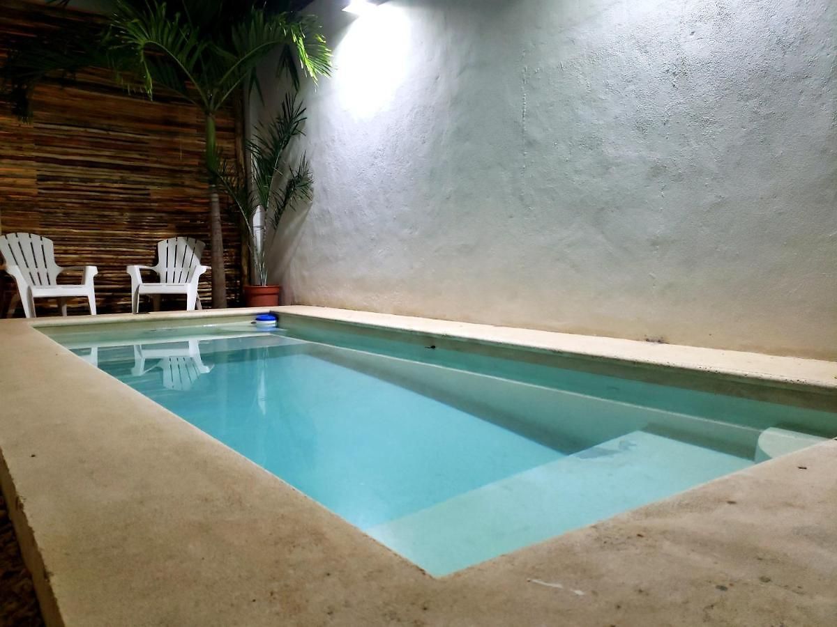 Hotel Amor Eterno *