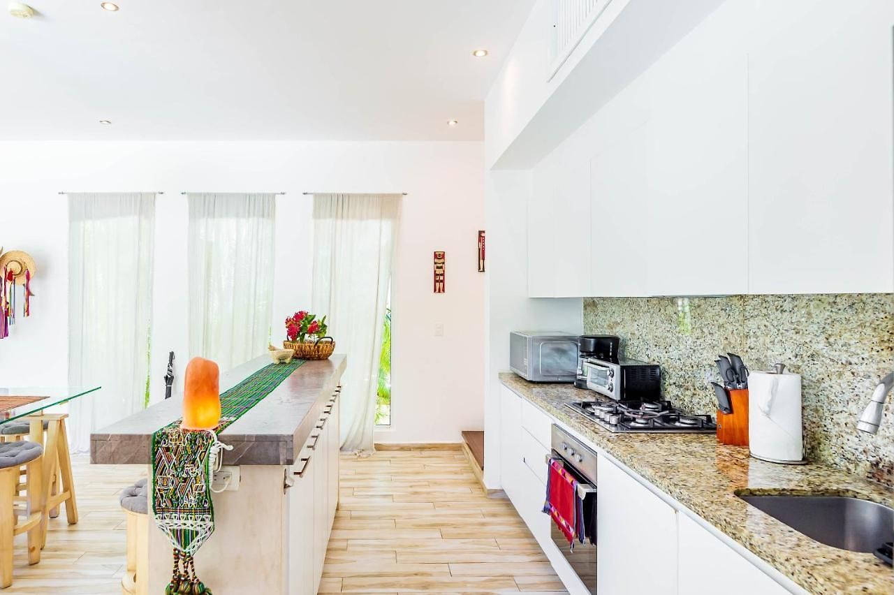 Calma, Chic & Mexican Villa, A True Oasis Pool, Security