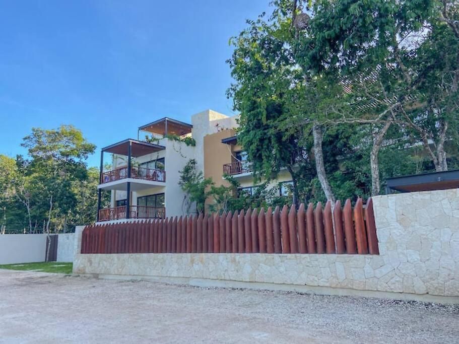 Exclusive Building Infinity Pool And Gym Restaurants And Bar District Nearby Сasa de vacaciones *