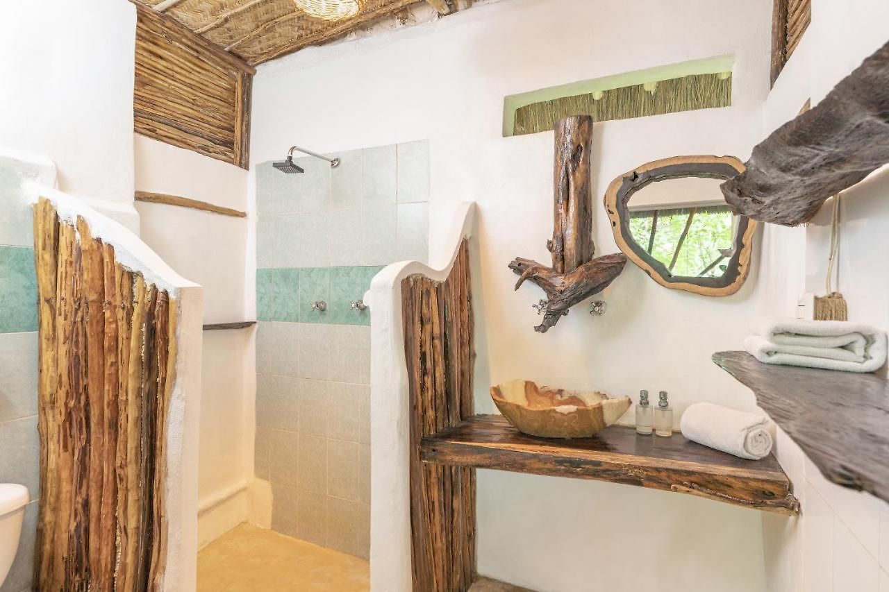 Yaxchen Cabañas&cenote Tulum