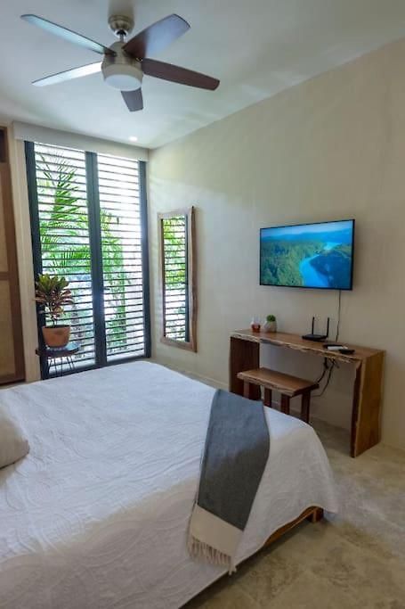 Exquisite Jungle W/private Pool!