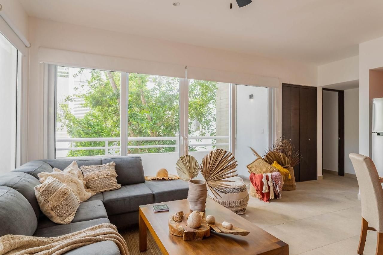 Apartment Quiet 2br In With Pool Spacious Patio Gym *