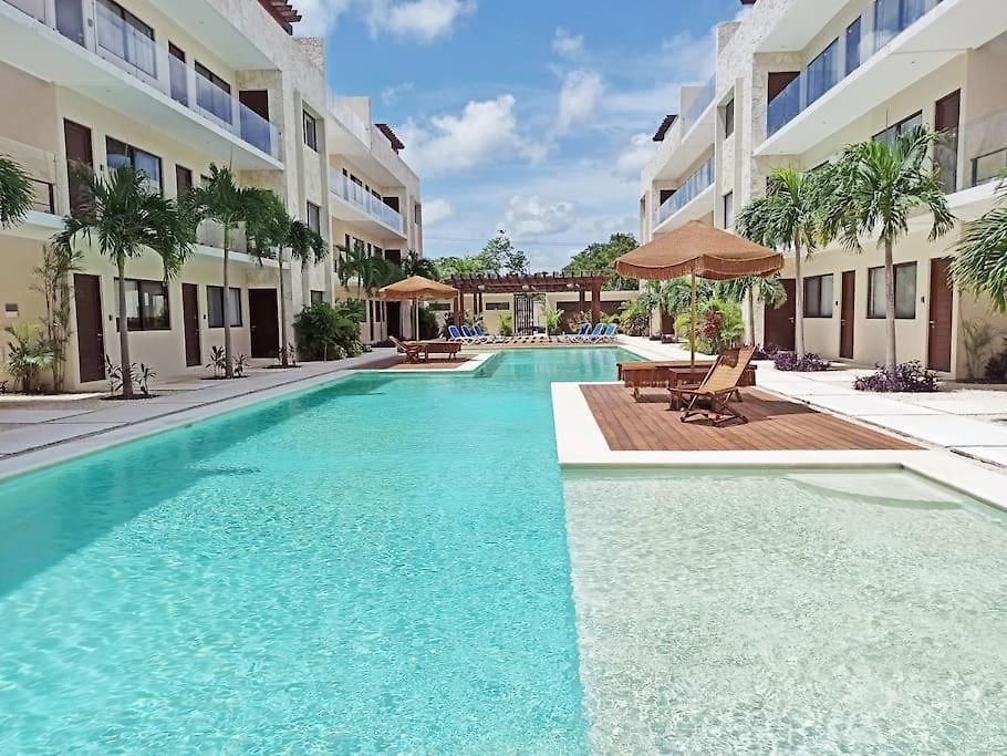 Zaazil, Jungle View & Great Pool 100mb Fiber Wifi! Apartment *