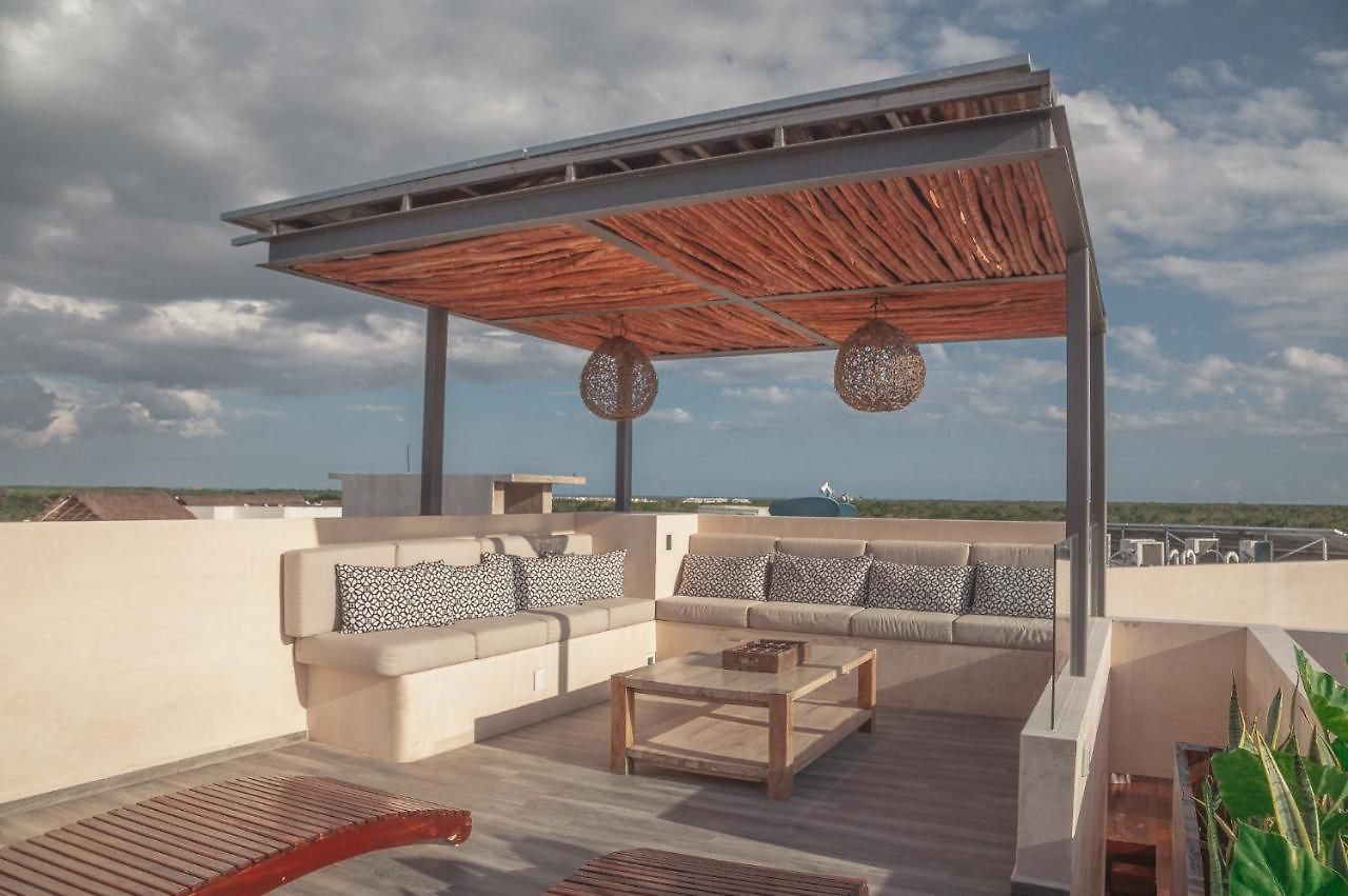 Stylish & Luxury Penthouse & Apartment, Private Pool, Private Hot Tub, Terrace And Roof At Jungle Apartment