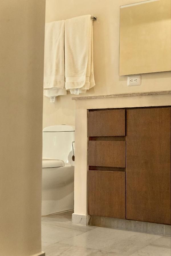 Hotel Chic With Private Pool & Rooftop 3*
