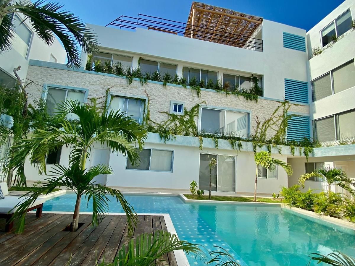 Rosa Azul Apartahotel
