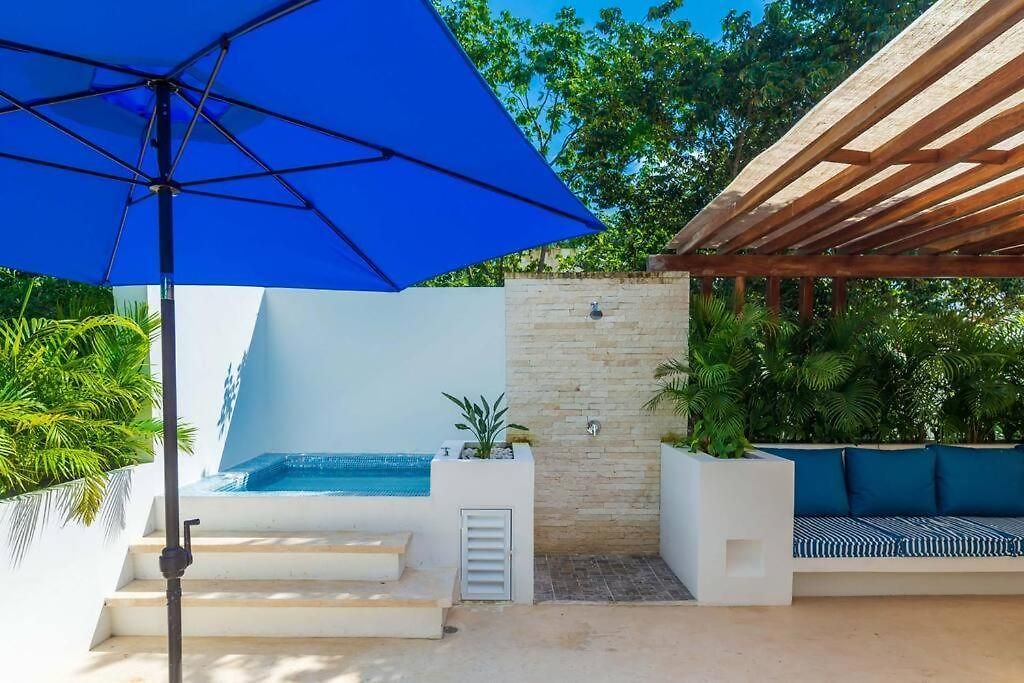 Villa Luxury Private 3bed Villa, Garden, Pool,security