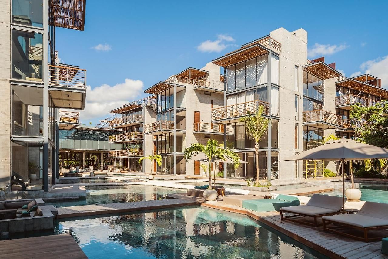 Incredible 1br Swim Up With Private Cenote And Big Gym Apartment