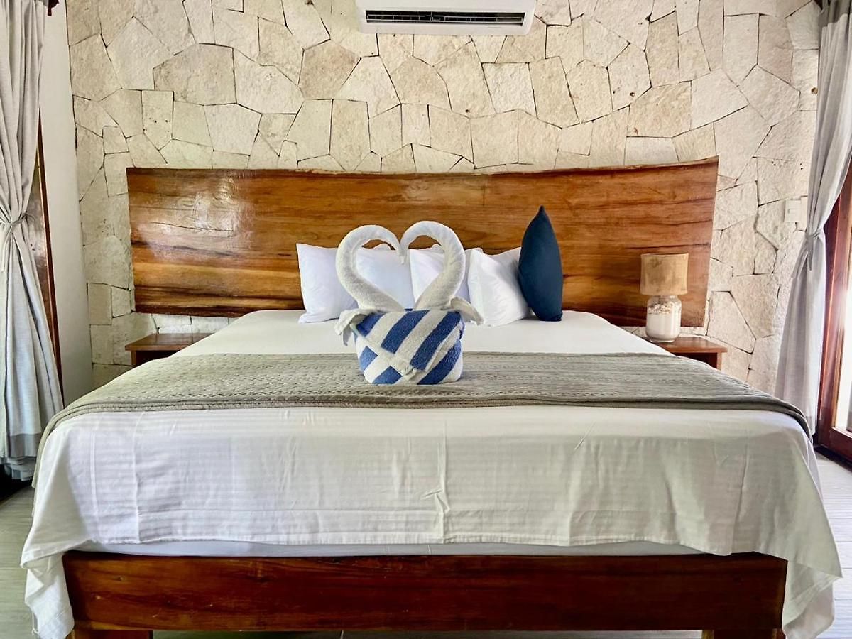 Hotel Playa Canek Beachfront Eco 4*