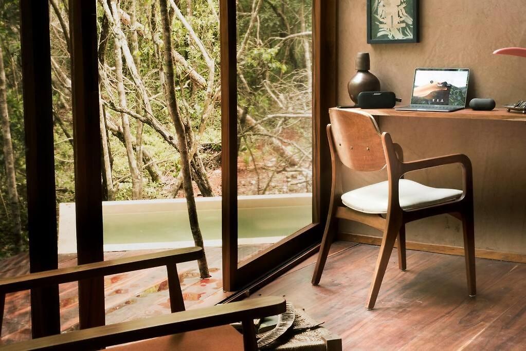 Ojo De Agua. Design+pool. Vive La Auténtica Selva! *