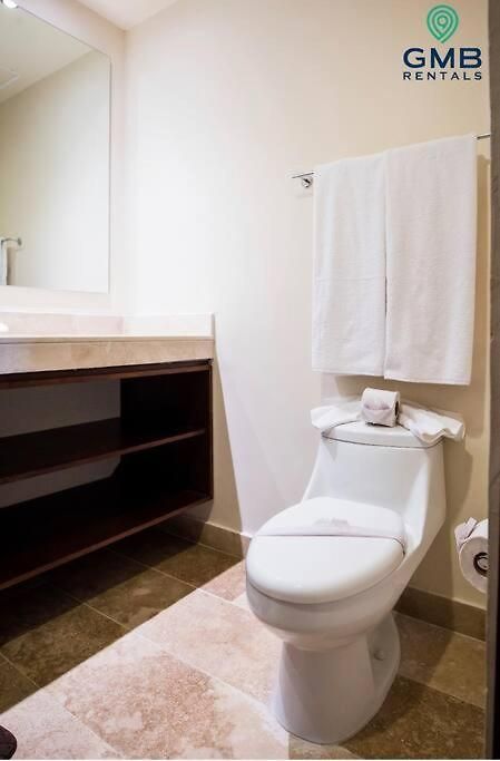 Chic Rooftop Ph, Private Pool, 1mi From The Apartamento