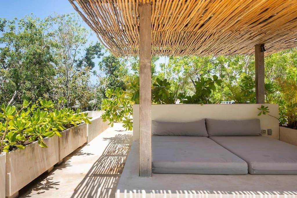 Casa Areca, Awarded Architectural Located In A Secured Gated Community, With Concierge Services
