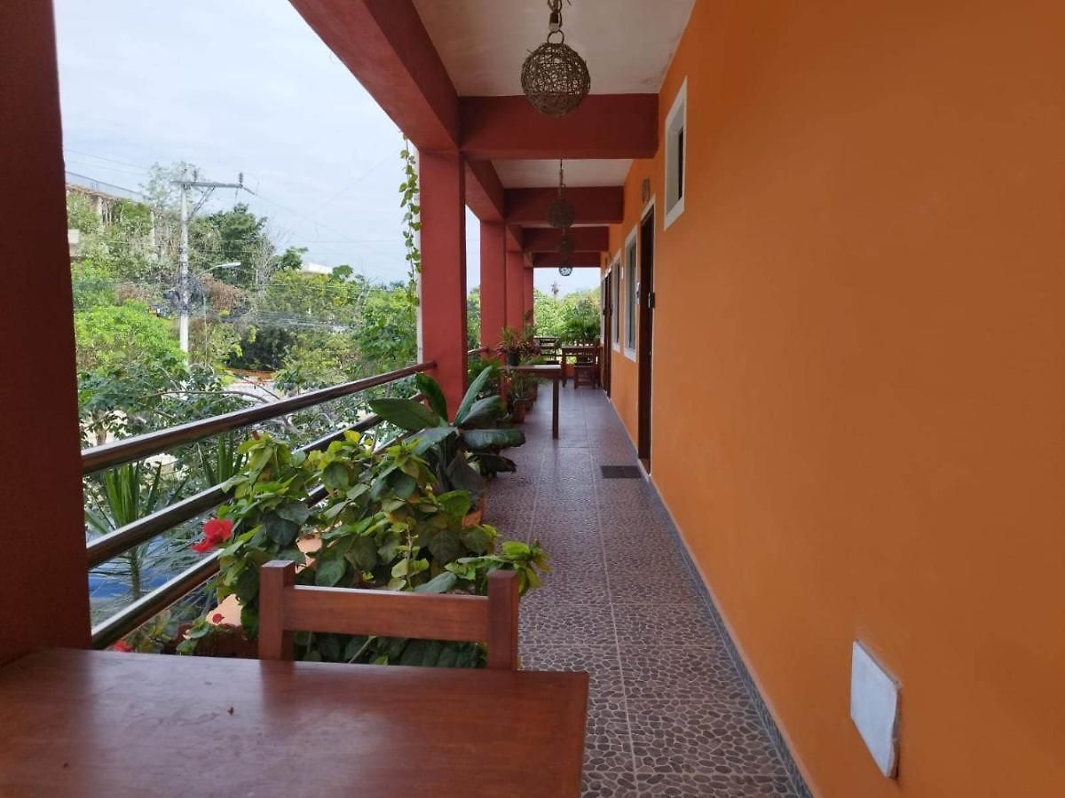 Itza La Veleta Hotel