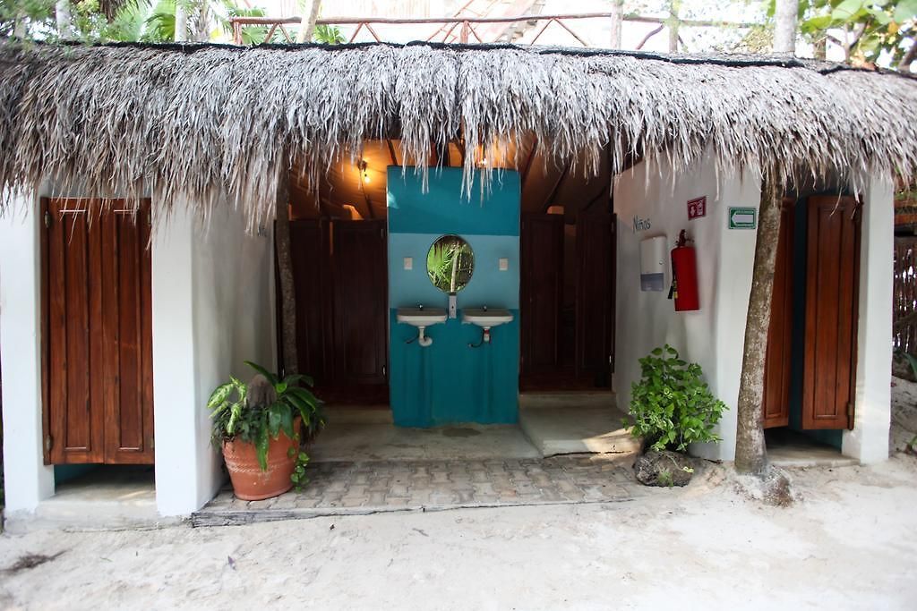 Hotel Akiin Beach 3*