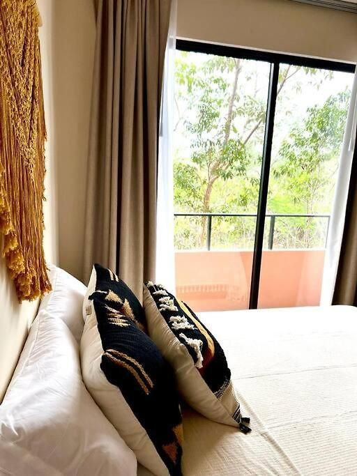 Apartment Coral Loft, 2 Pools, Parking, Gym, Pet Park