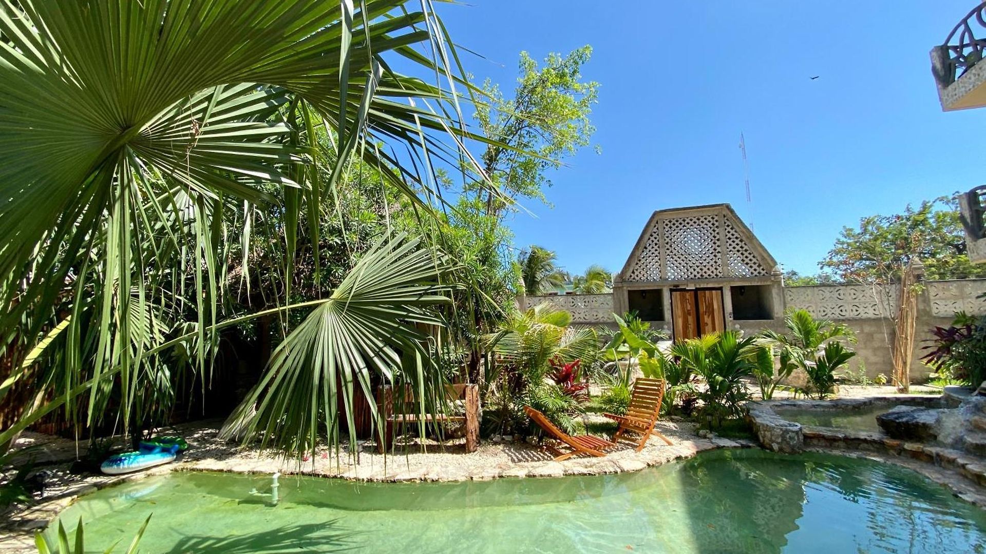Jaakbal Homestay *