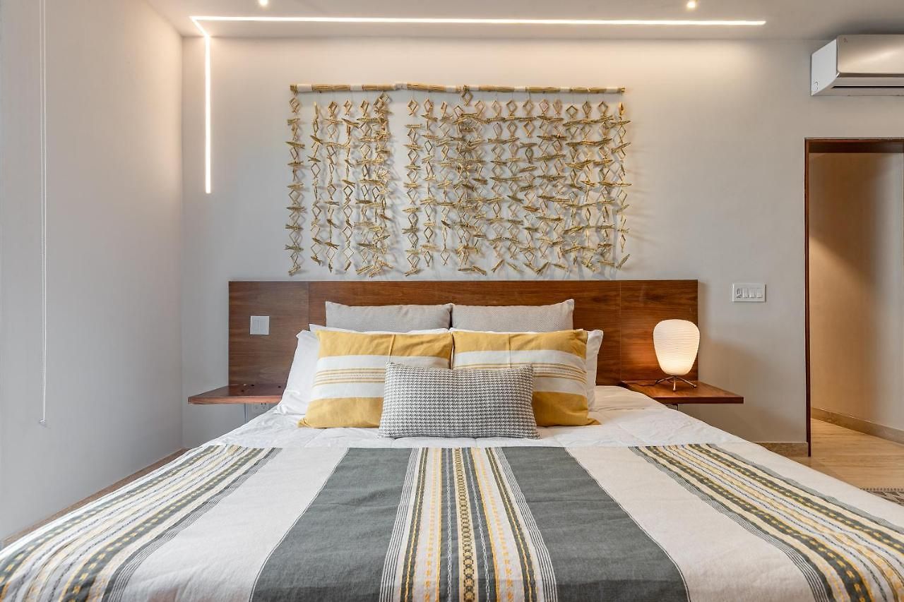 Apartment 308-303 Beautiful With 3 Bedrooms *