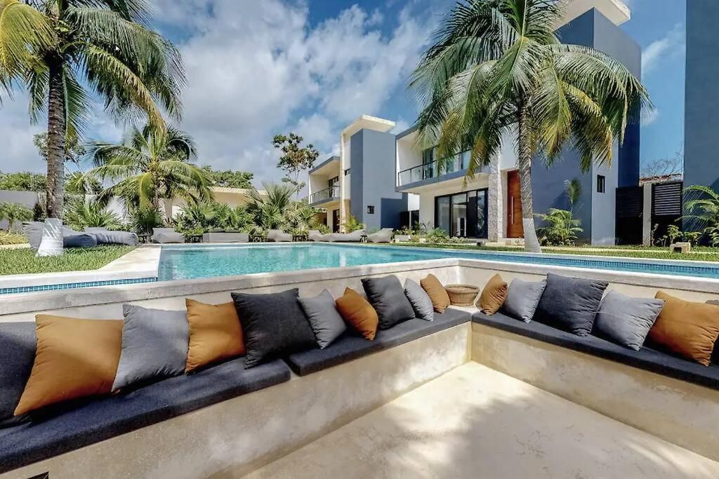 Apartment Contemporary Poolside Condo, Wi-fi - Paraiso Kaanal 101 Tulum