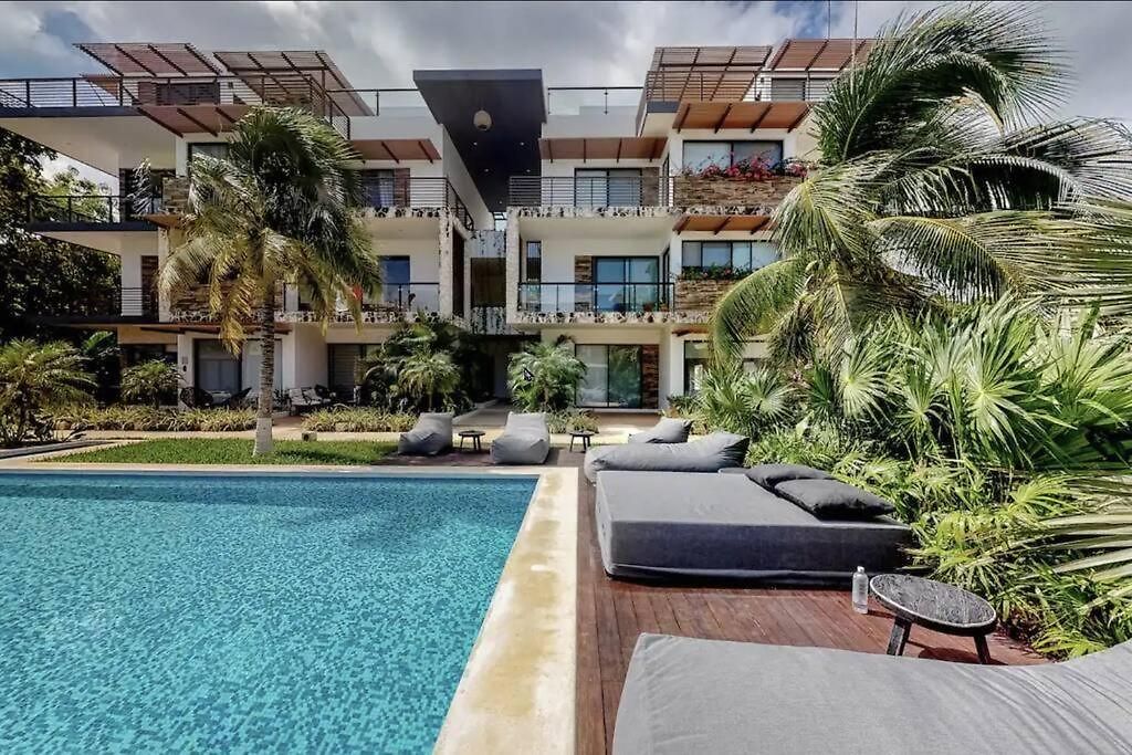 Apartment Spacious Condo, Beautiful Pool, Wi-fi - Casa Kaanal 104 *