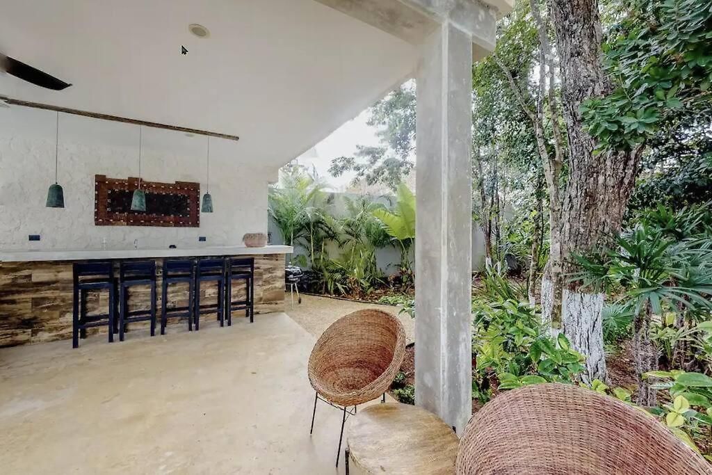 Contemporary Poolside Condo, Wi-fi - Paraiso Kaanal 101 * Tulum