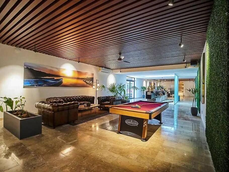 Apartment 2 Bedroom With Rooftop Pool And Gym *