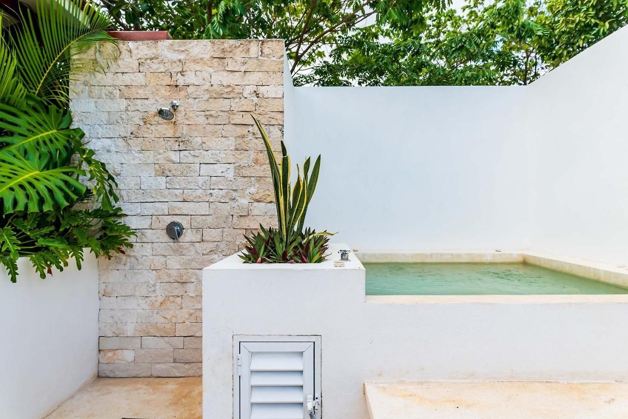 Ek'balam & Flamingo, Luxury Villas, Private Pool, Private Garden, Jacuzzi, 24h Security