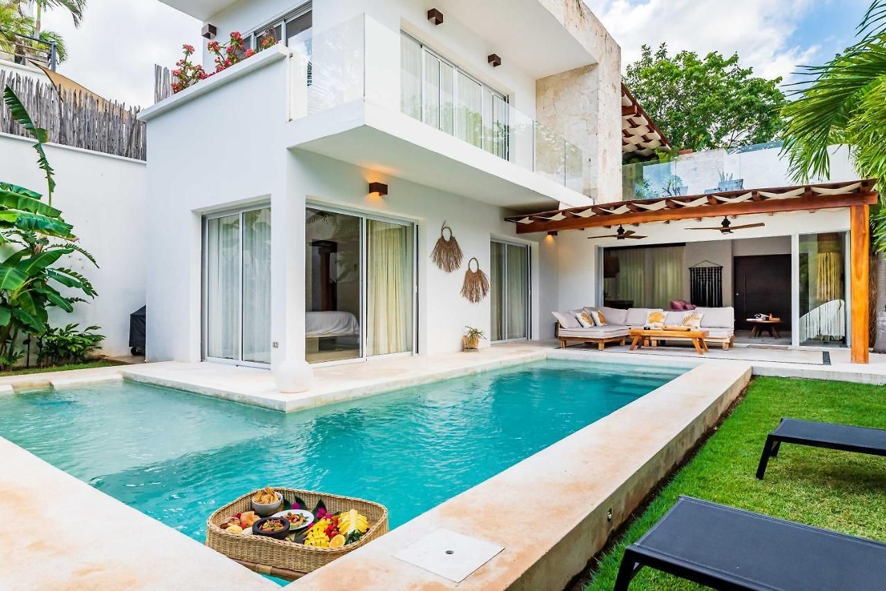 Ek'balam & Flamingo, Luxury Villas, Private Pool, Private Garden, Jacuzzi, 24h Security