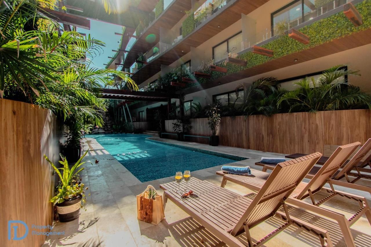 Menesse * Tulum
