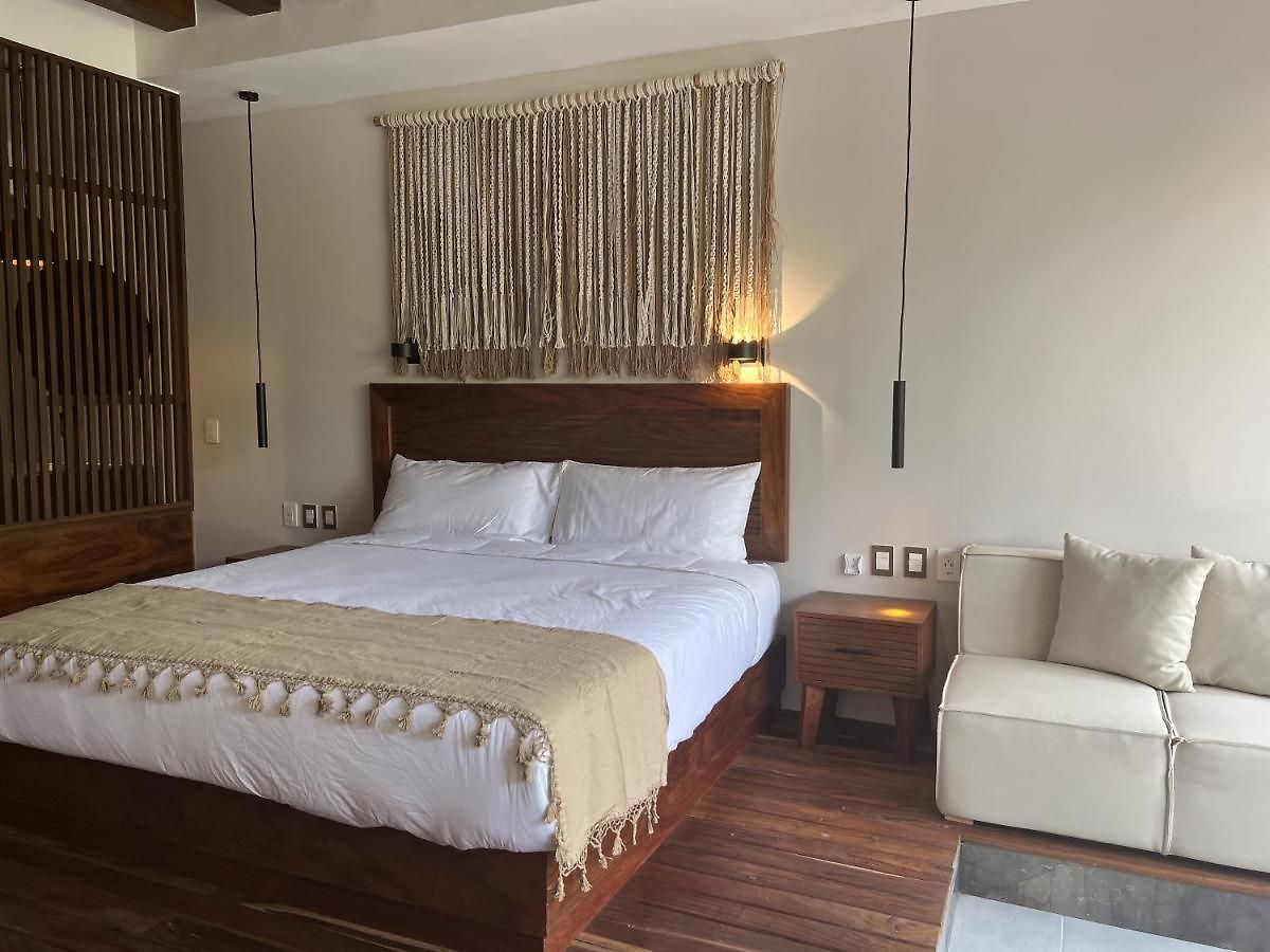 Adora Apartahotel *