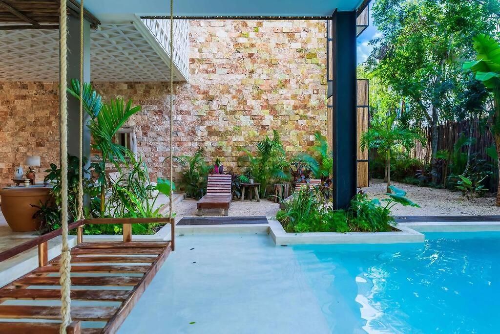 Marquez Ii Manor By Sandy Powerful