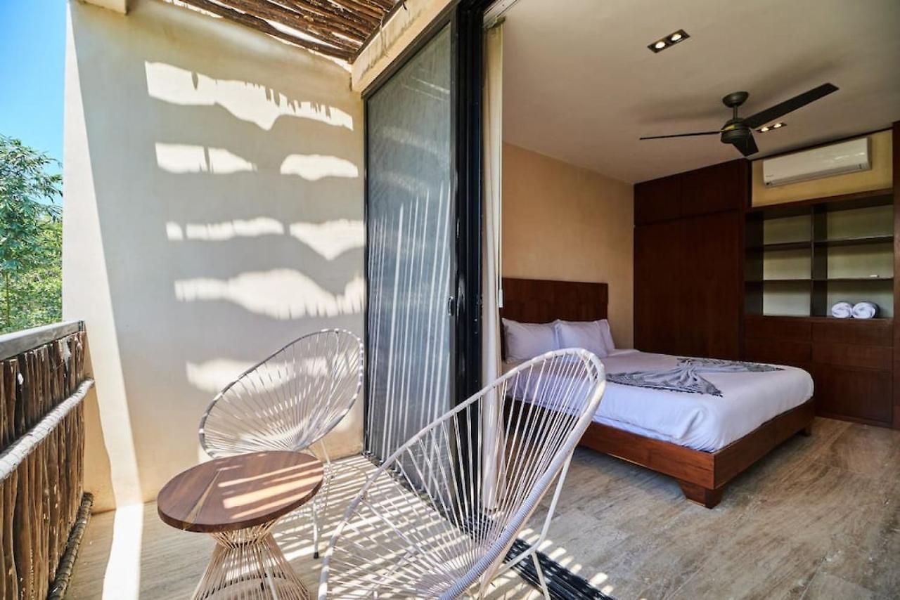 D4 Bungalows Modern 2 Bd In *