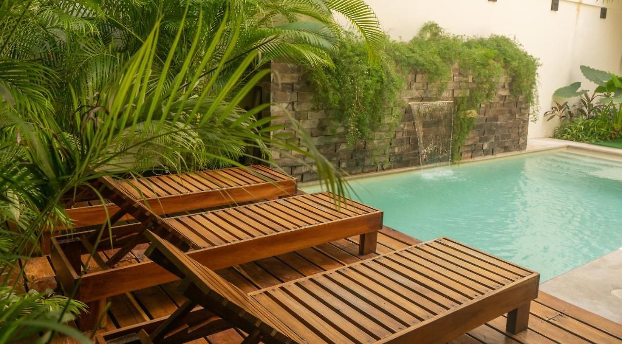 Muyu Hotel 2*