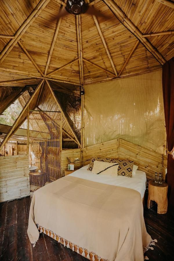 Ether Hotel