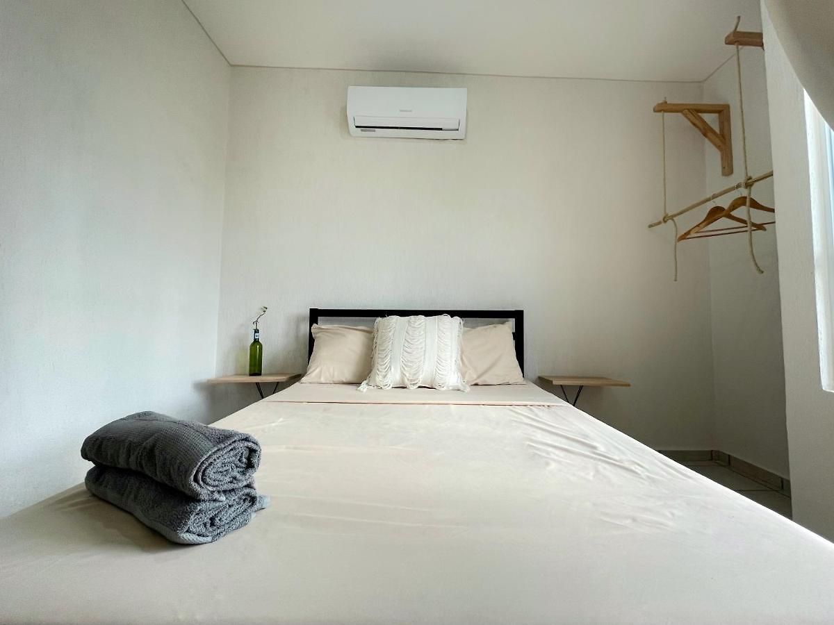 Zamna 2br W/pool & Wifi Hotel