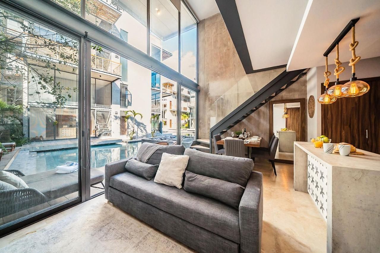 Incredible 1br Swim Up With Private Cenote And Big Gym Apartment