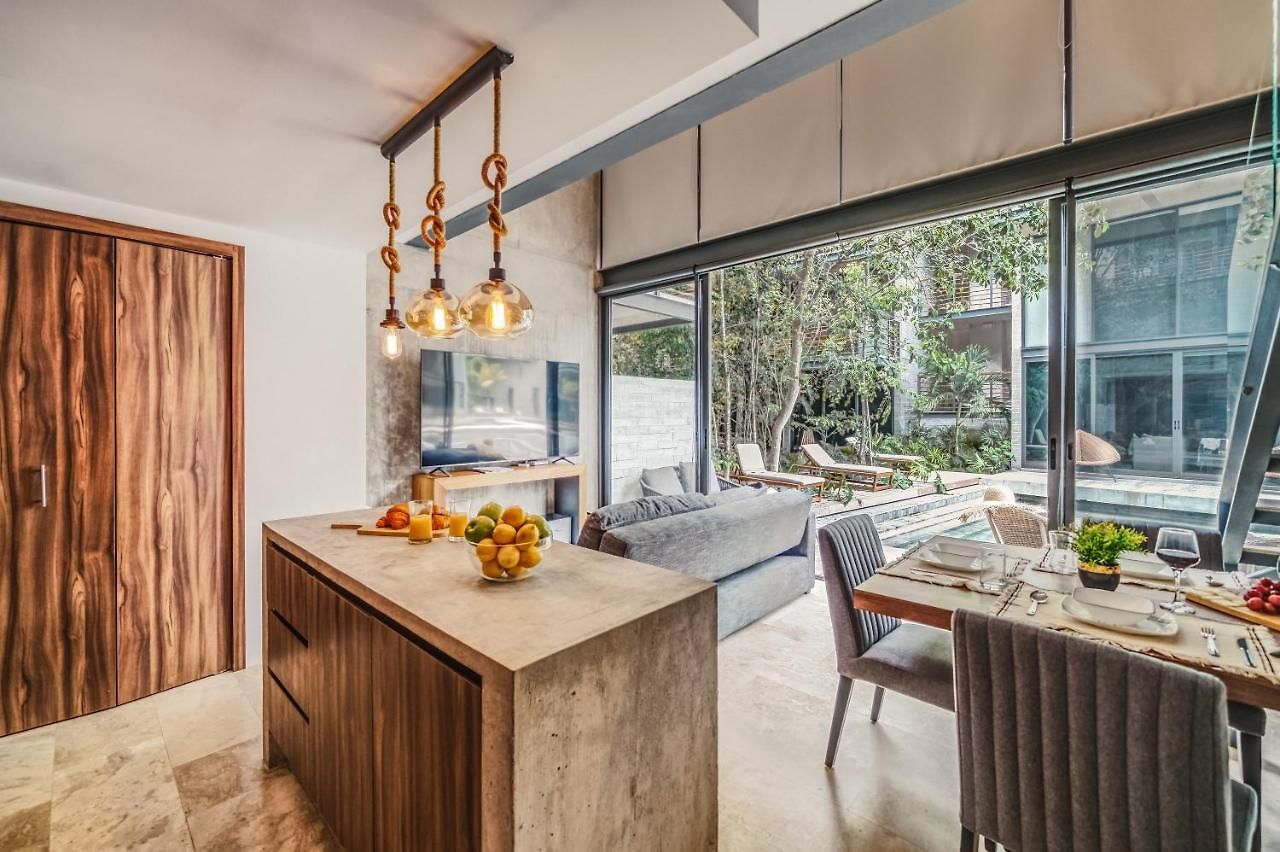 Apartment Incredible 1br Swim Up With Private Cenote And Big Gym *