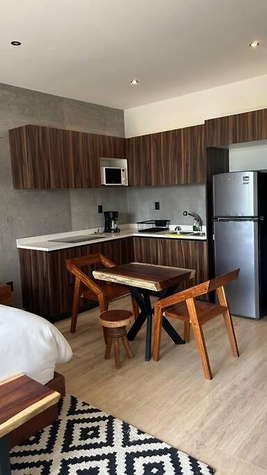 Palais By The Spot Hotel *