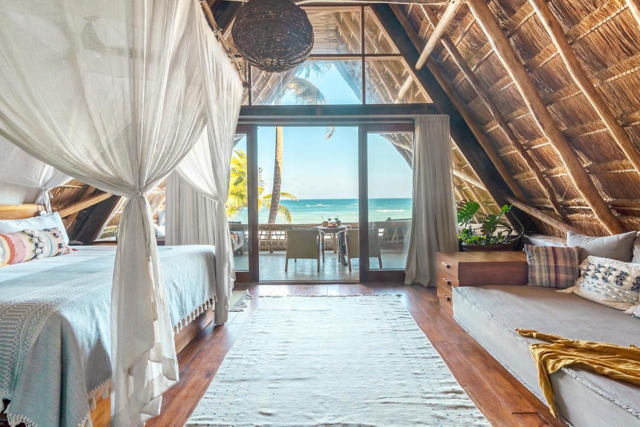 Hotel Ahau Beachfront (adults Only)