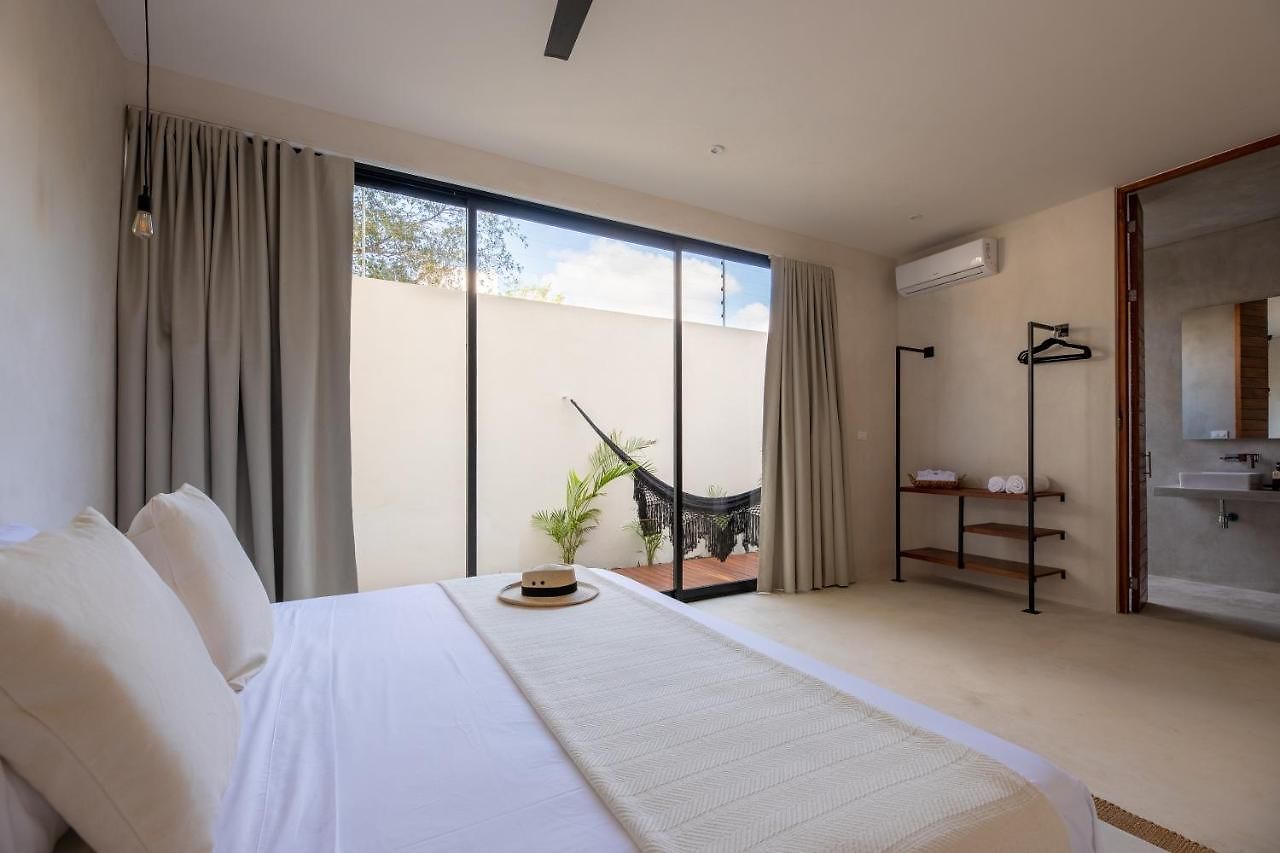 Hacienda 21 *