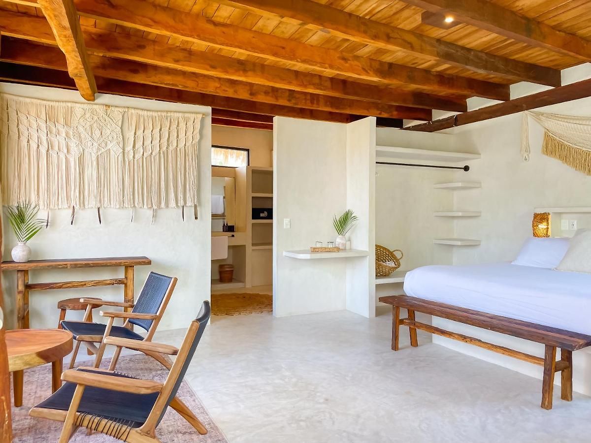 Hotel Amansala 4*