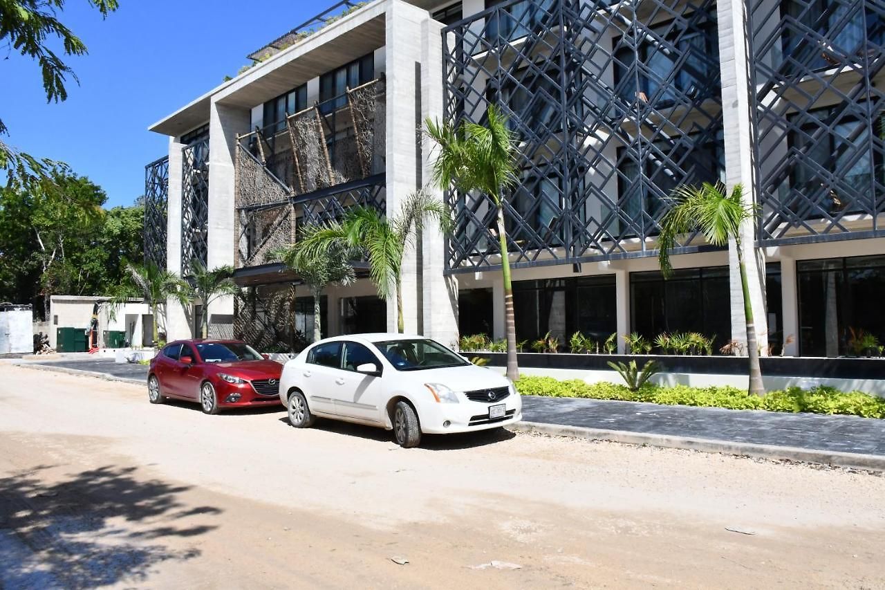 Hotel Palais By The Spot