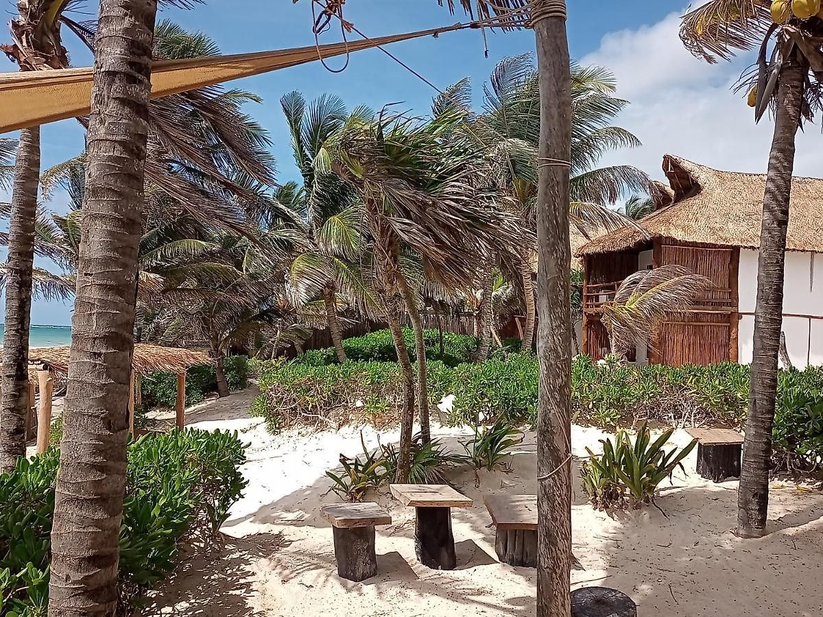 Niken Beachfront 4*