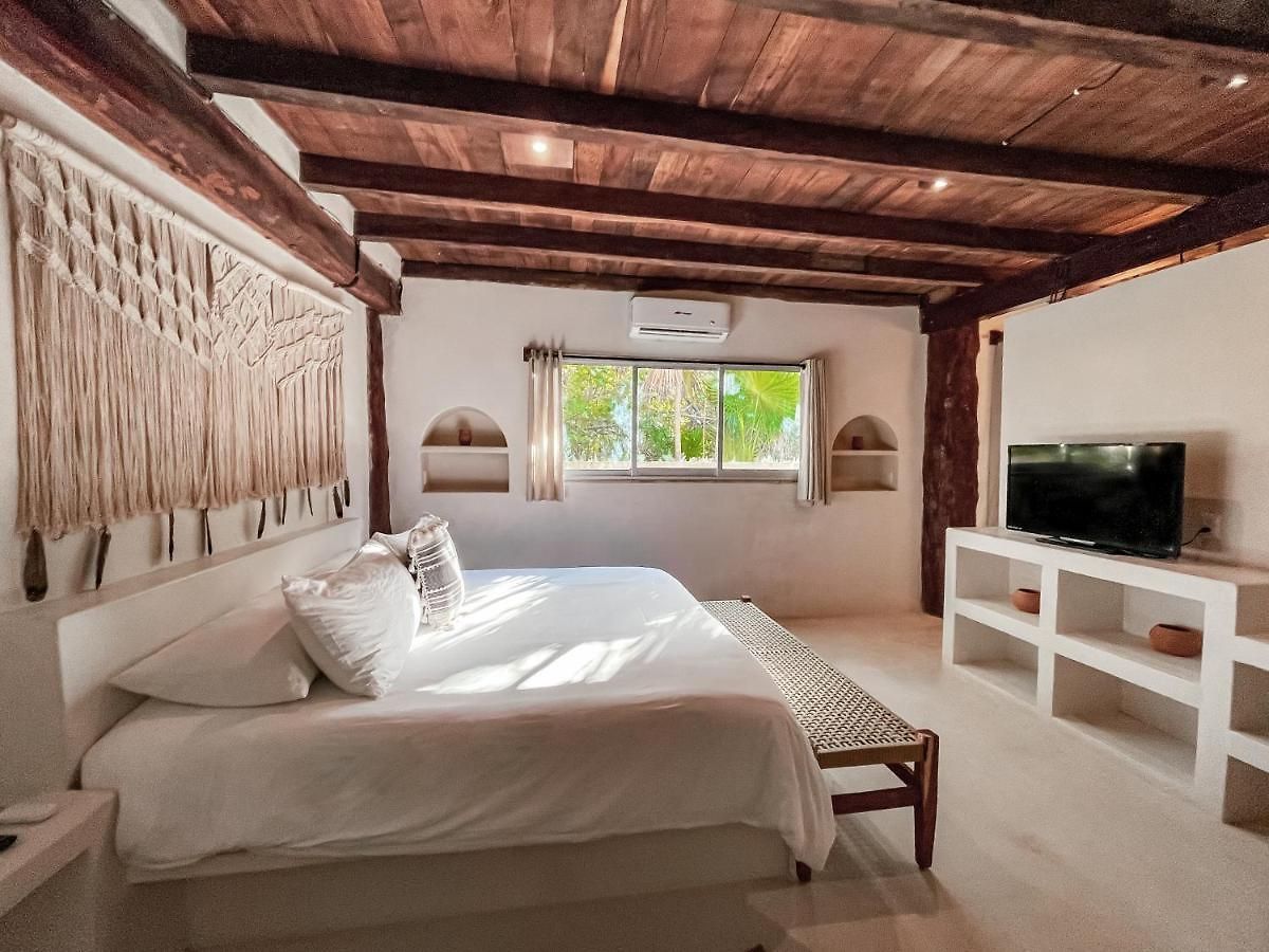 Hotel Amansala 4*