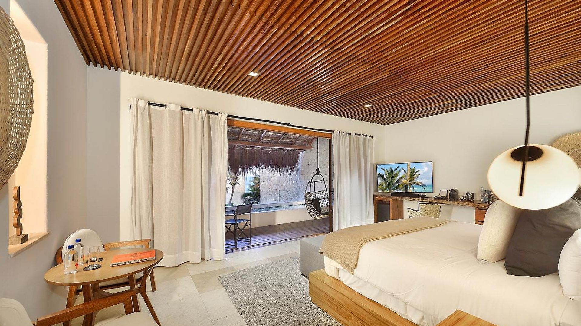 Tago By G Hotel 5*