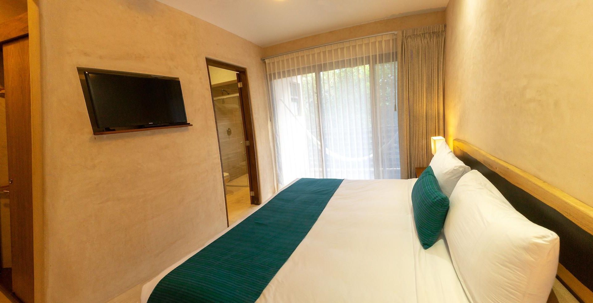 Azul By Guruhotel 3*