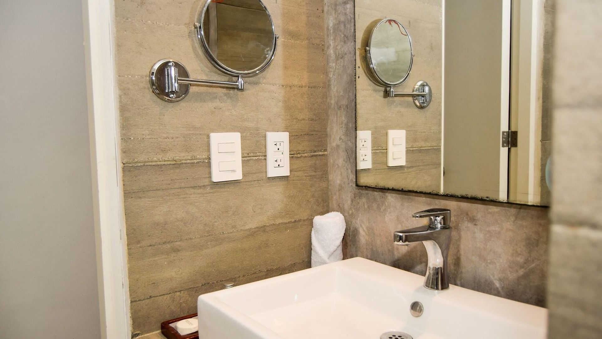 Hotel Zendero 4*